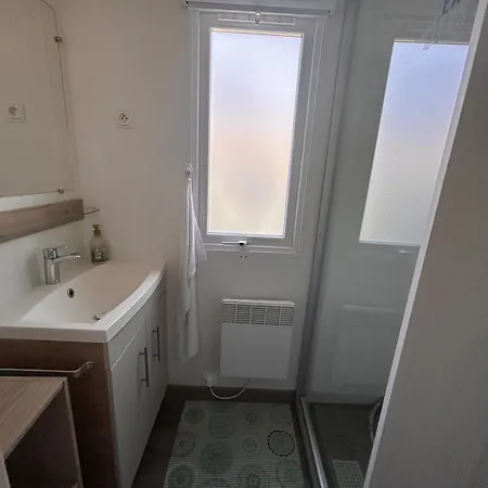 Mobilhome Calme 6 Personnes Pierre Couche Nyaraló